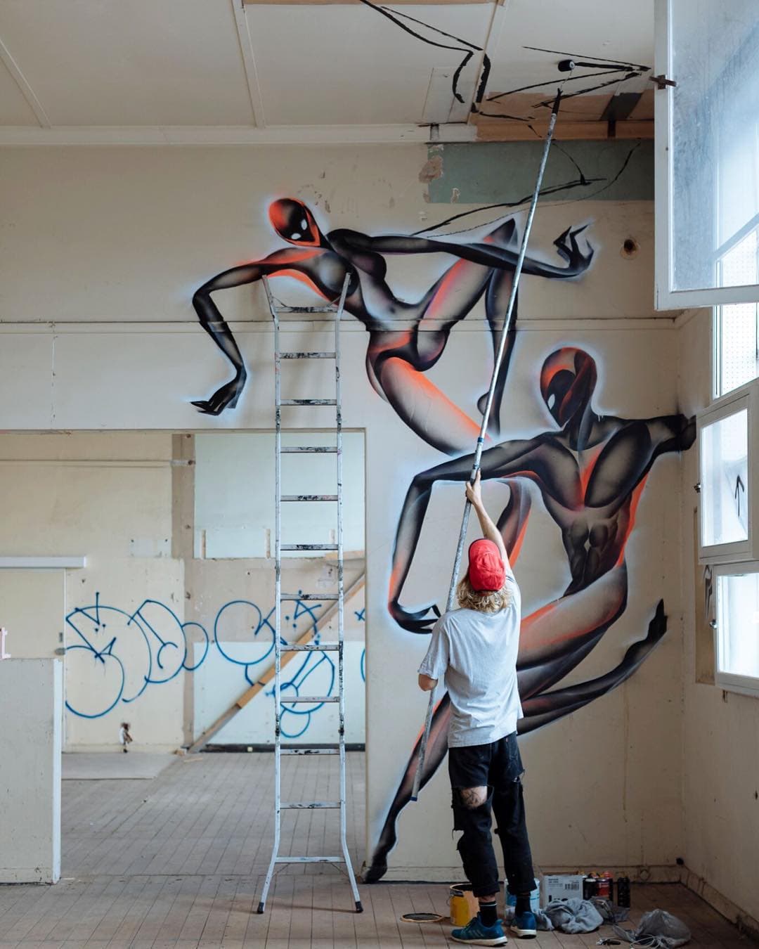 Mik Shida at work